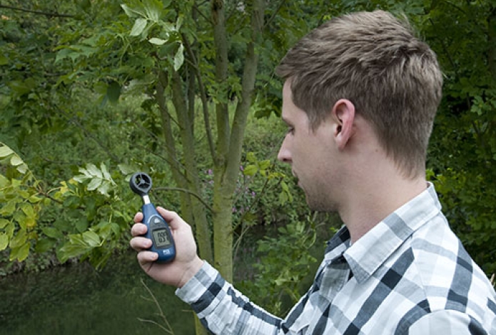 Hướng dẫn sử dụng máy đo tốc độ gió bền lâu hiệu quả