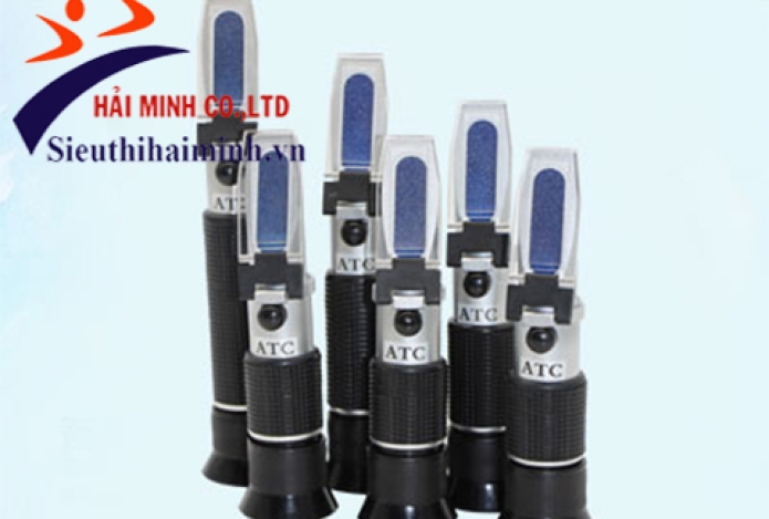 Cách lấy mẫu nước và ghi lại mức độ mặn của chúng với máy đo độ mặn bằng tay