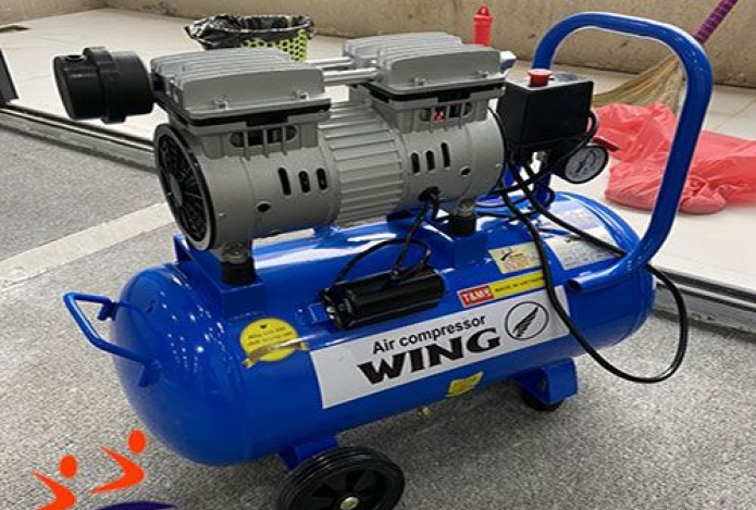 Hình ảnh kỹ thuật đi giao máy nén khí Wing cho khách hàng hôm nay