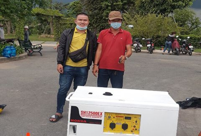 Giao nhanh con máy phát điện xăng Honda SH12500EX Siêu Chống Ồn !!!