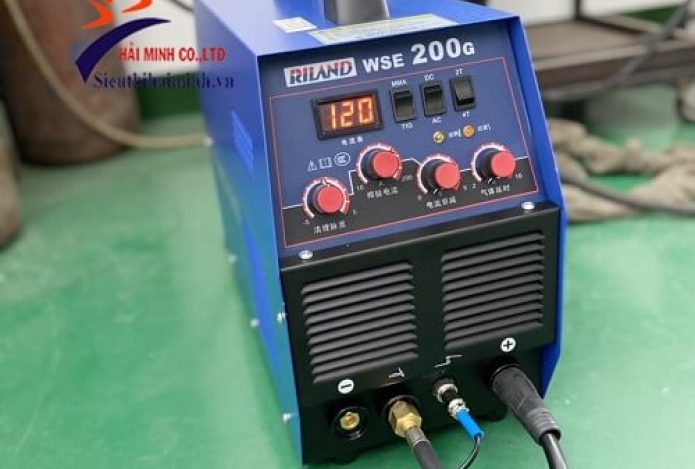 Giao máy hàn tig AC/DC Riland WSE 200G ở Bình Tân (6.5.2021)
