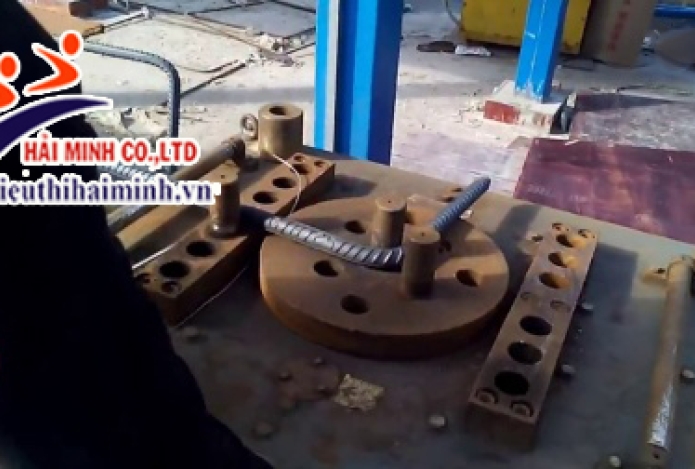 Tại sao nên mua máy bẻ đai sắt tự động giá rẻ?