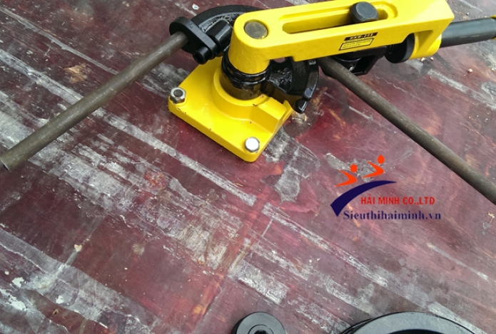 Top 07 máy uốn ống thép bán chạy nhất tháng 3.2019