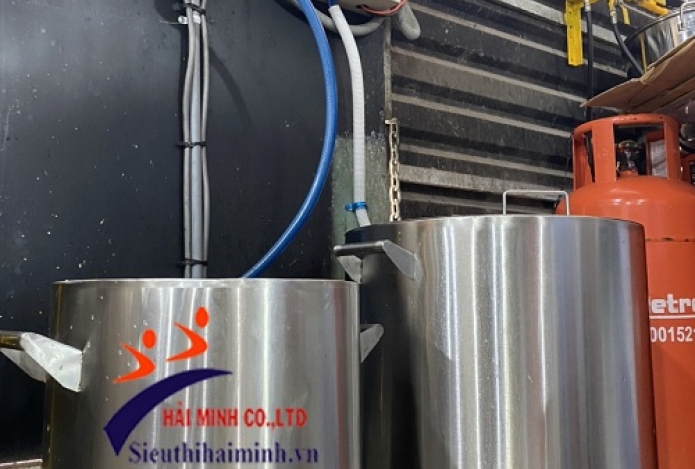 Giao nồi nấu phở tủ điện tời 100 lít ở Bình Thạnh