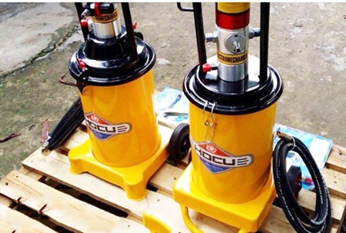 Có Nên Sở Hữu Máy Bơm Mỡ Khí Nén Gz-8/12L