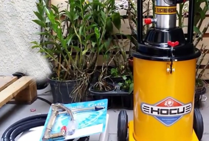 Điều Gì Tạo Nên Ưu Thế Của Máy Bơm Mỡ Khí Nén Kocu Gz-8 Với Người Dùng