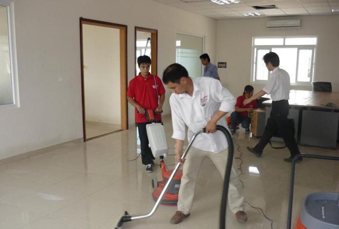 Máy hút bụi công nghiệp làm vệ sinh hợp lý