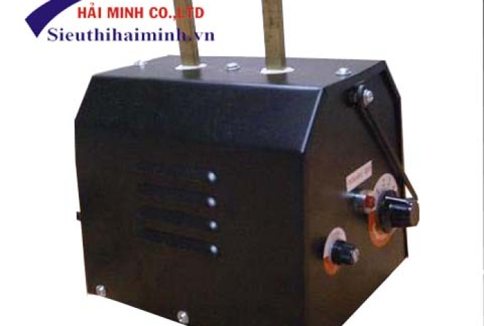 Sử dụng máy cắt mỏ gà cắt mỏ cho gà giảm lượng thức ăn rơi vãi