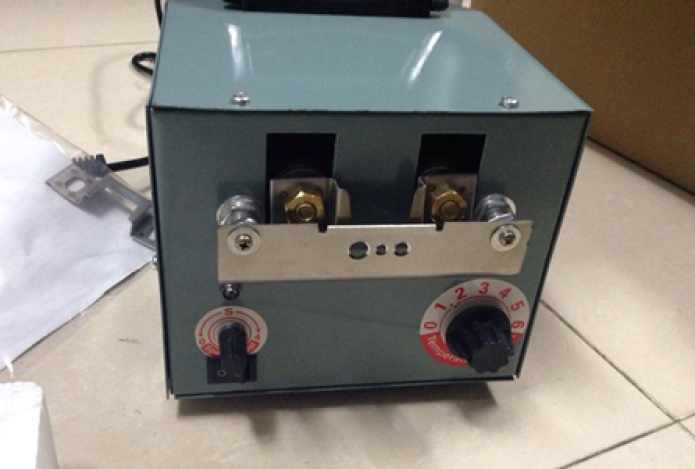 Bán máy cắt mỏ gà tự động năng suất cao