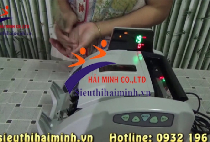 Giá máy đếm tiền Yamafuji (Japan) là bao nhiêu