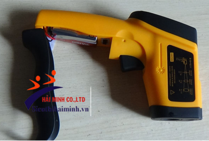Máy đo nhiệt độ hồng ngoại Benetech GM700 thích hợp sử dụng trong môi trường độc hại