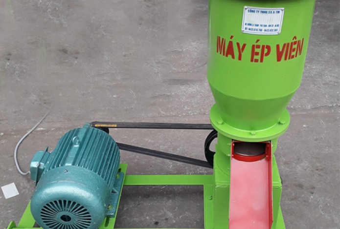 Làm Cám Viên Tại Nhà Bằng Máy Ép Cám Viên Để Tiết Kiệm Chi Phí