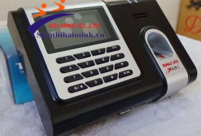 Hướng dẫn cách bảo trì máy chấm công