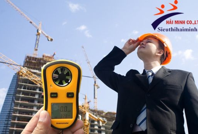 Mẹo giảm thiểu gió xấu trong xây dựng với máy đo gió