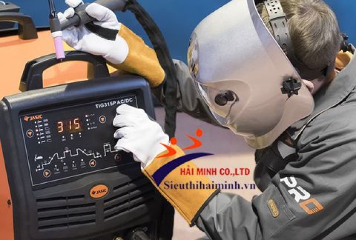 Cách sử dụng máy hàn Tig để hàn thép không bị bám khói đen