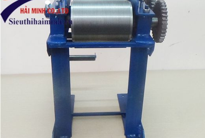 Máy thái bì lợn quay tay BL01 giúp tiết kiệm thời gian