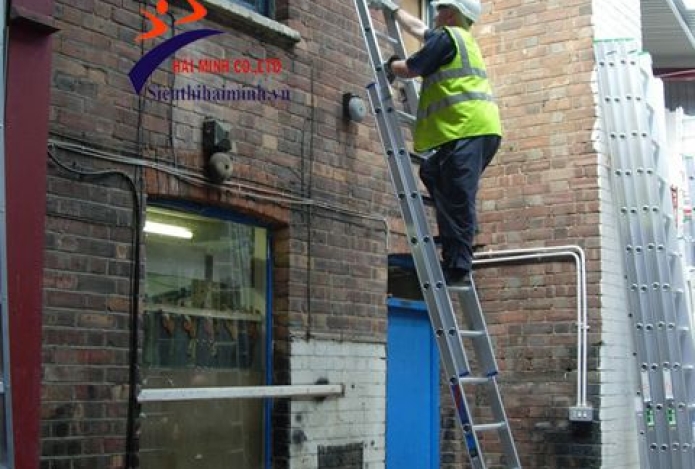 Cách sử dụng thang nghiêng an toàn