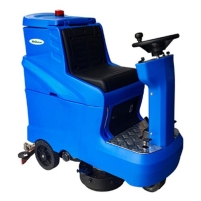 Máy chà sàn ngồi lái HiClean HC 1350 Hình ảnh Máy chà sàn ngồi lái HiClean HC 1350