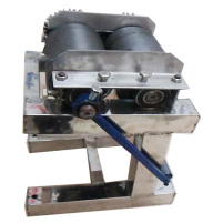 Hình ảnh Máy thái bì lợn quay tay Inox BL03