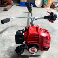 Hình ảnh Máy cắt cỏ Maruyama BC 240HT