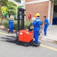 Xe nâng tay điện Heli CDD20-D930 (2 tấn)(bình điện axit chì) Hình ảnh Xe nâng tay điện Heli CDD20-D930 (2 tấn)(bình điện axit chì)