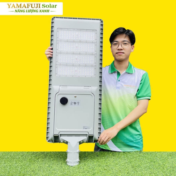 Photo - Đèn đường năng lượng mặt trời Yamafuji Solar ISSL-C-100W (Nhôm đúc)