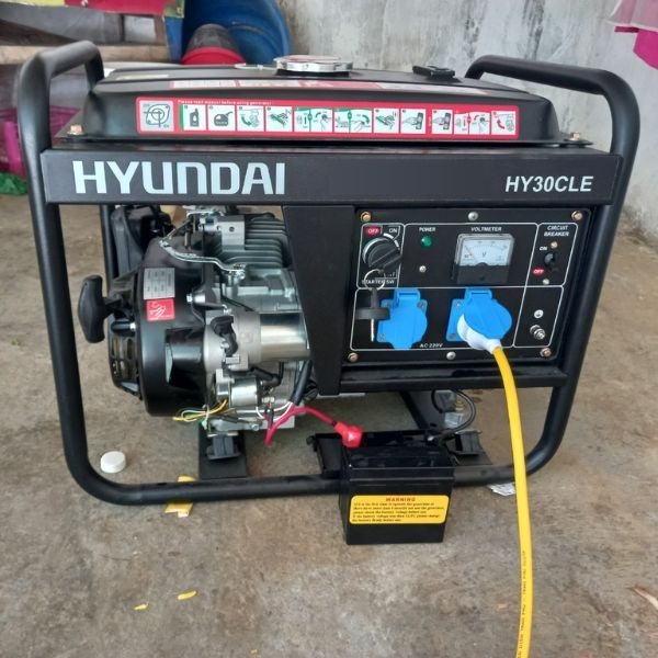 Photo - Máy phát điện chạy xăng Hyundai HY30CLE (2.3-2.6KW)