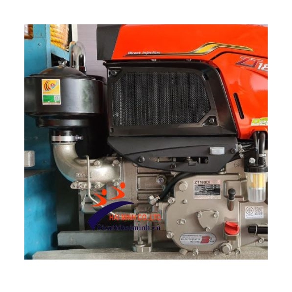 Photo - Động cơ Diesel KUBOTA ZT180