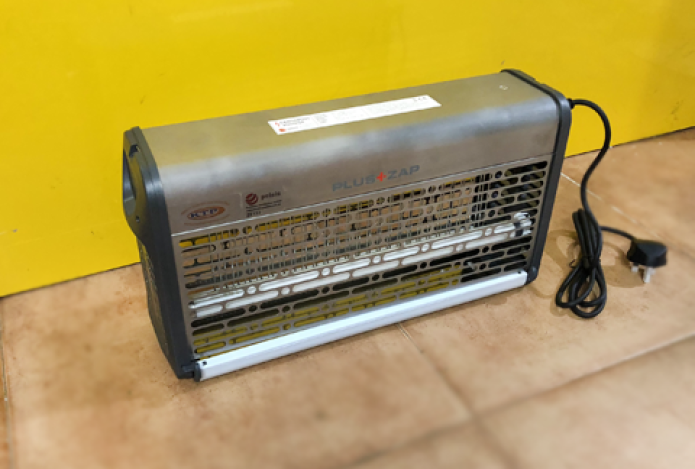 Có nên mua đèn diệt côn trùng PLUSZAP ZE-127(Inox) không?