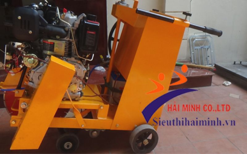 Thông số kỹ thuật máy cắt bê tông chạy dầu 13HP