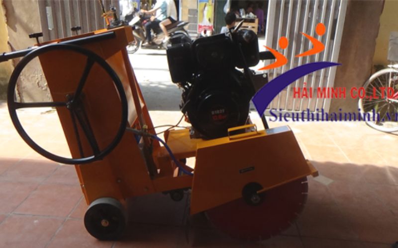 Đặc điểm nổi bật của máy cắt bê tông nhựa đường 13HP đề nổ