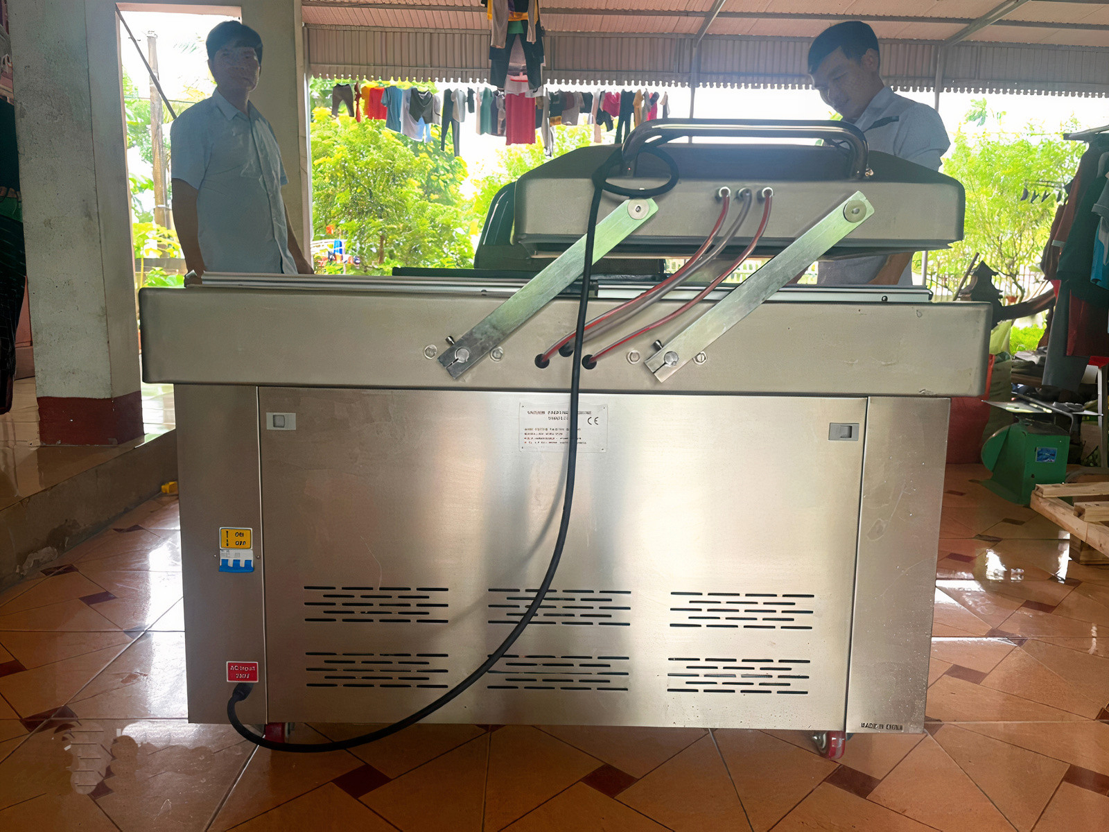 Máy hút chân không Yamafuji DZ-500/2SB hình ảnh thực tế 