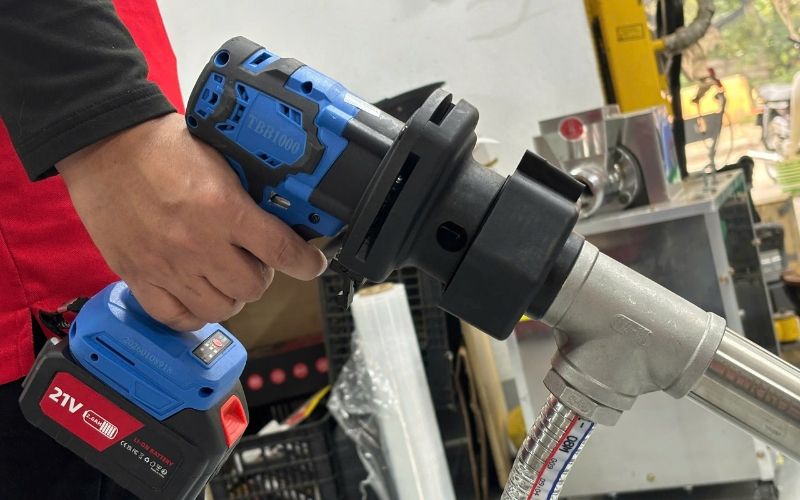 Hướng dẫn dùng Bơm dầu nhớt, hóa chất HMTB-1000