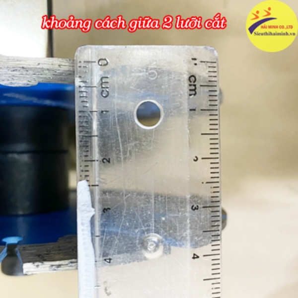 Máy cắt rãnh tư​ờng 2 lưỡi caowang HM 1563