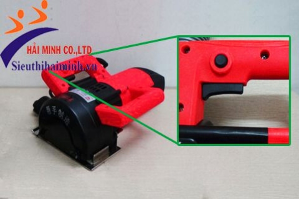 Máy cắt rãnh tường Yamafuji 125-5 thiết kế tay cầm tiện lợi