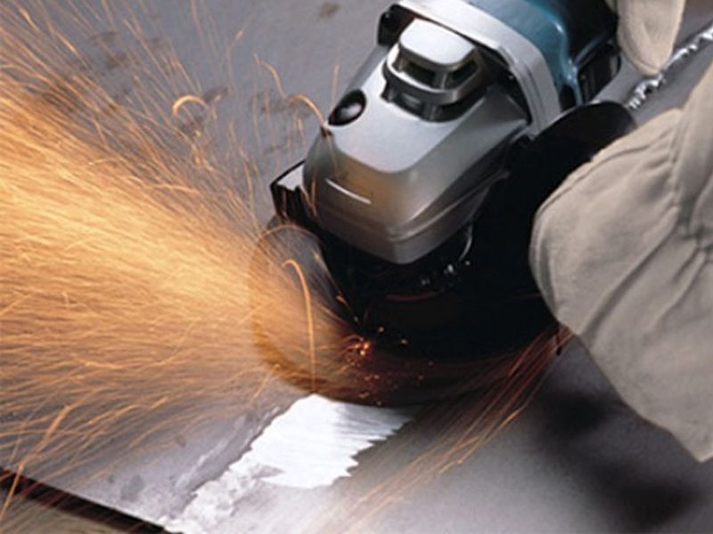 mài dụng cụ kim loại