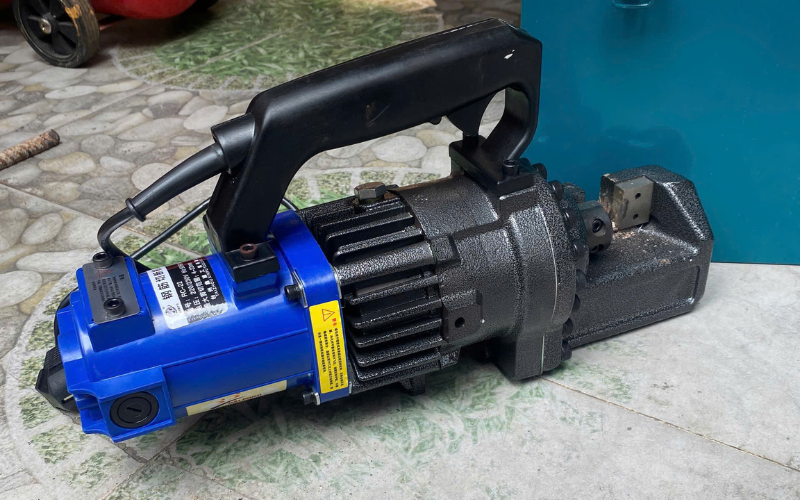 Máy cắt sắt cầm tay thủy lực HM RC22