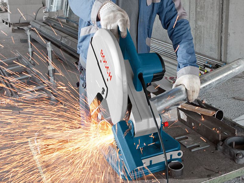 máy cắt sắt bàn Bosch