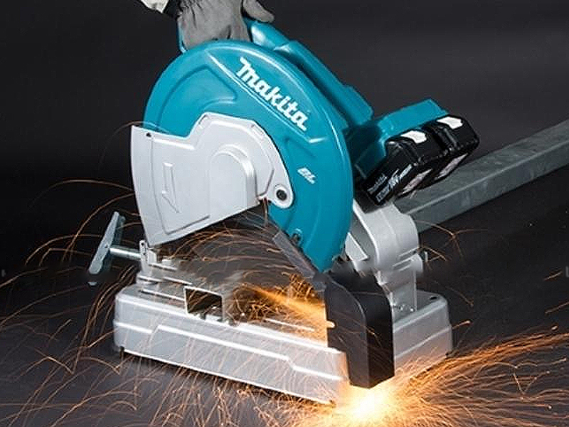 máy cắt sắt Makita
