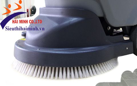 Máy chà sàn CleanMaid TT50B có bàn chải rộng