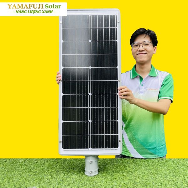 Photo - Đèn đường năng lượng mặt trời Yamafuji Solar ISSL-C-100W (Nhôm đúc)