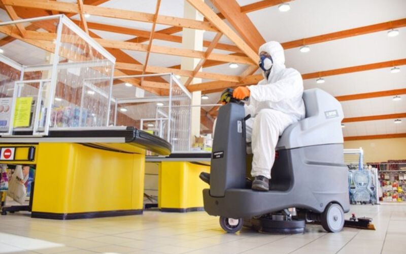 ứng dụng Máy chà sàn liên hợp ngồi lái lavor Comfort XXS 66BT