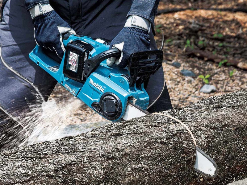 Máy Cưa Xích Chạy Pin Makita DUC353Z 