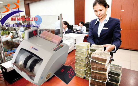 Máy đếm tiền Manic B-9000 phát hiện tiền siêu giả