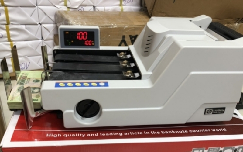 Máy đếm tiền Xiudiu cho tiệm vàng