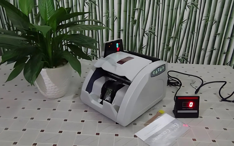 Máy đếm tiền Yamafuji tại Siêu Thị Hải Minh