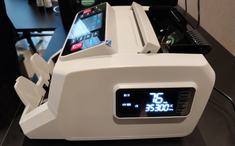 máy đếm tiền OUDIS-9699NEW