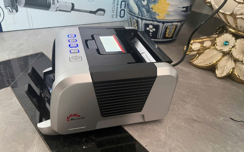 Máy đếm tiền Silicon MC-2550