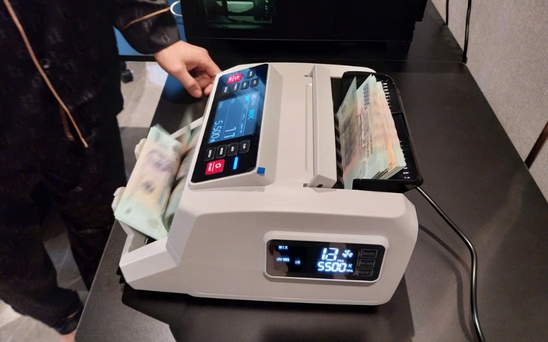 Đặc điểm nổi bật của máy đếm tiền OUDIS-9699NEW