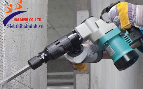 Máy đục bê tông DCA AZG 06-6 chất lượng